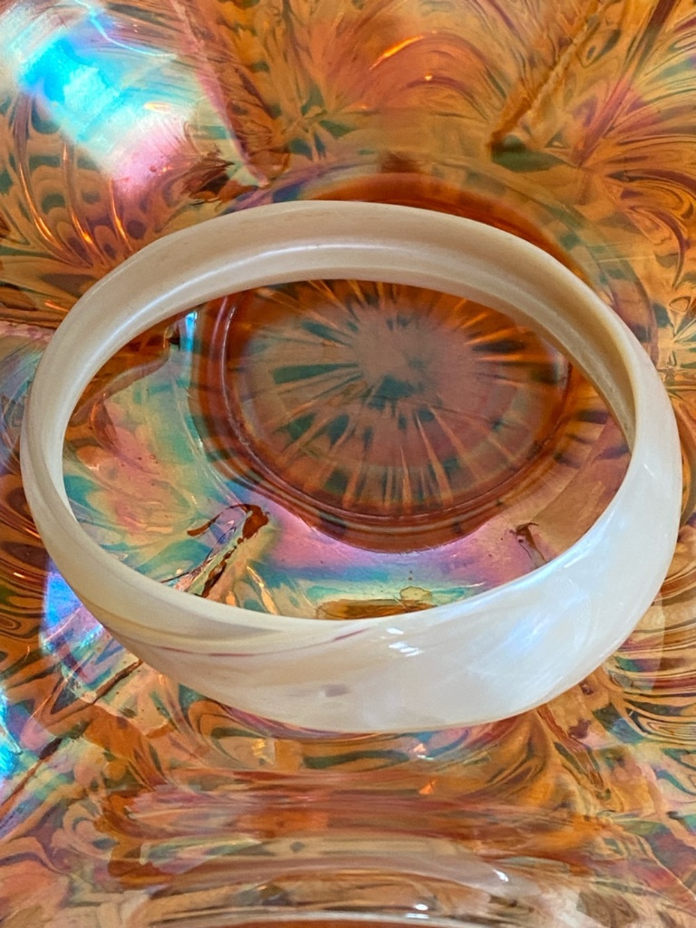 Mother of Pearl Bangle Bracelet - Picture 13 of 16